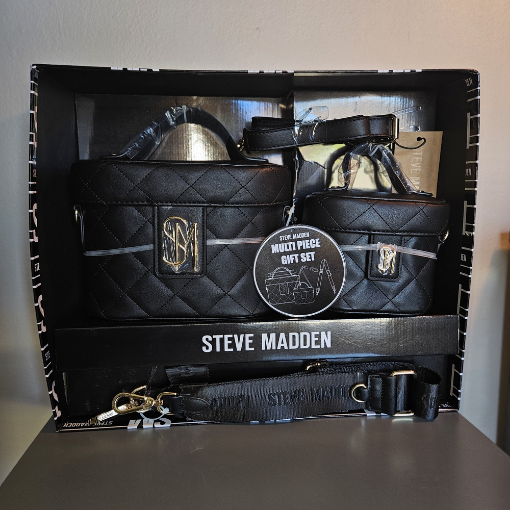 Steve Madden Black Quilted Box Bag Gift Set